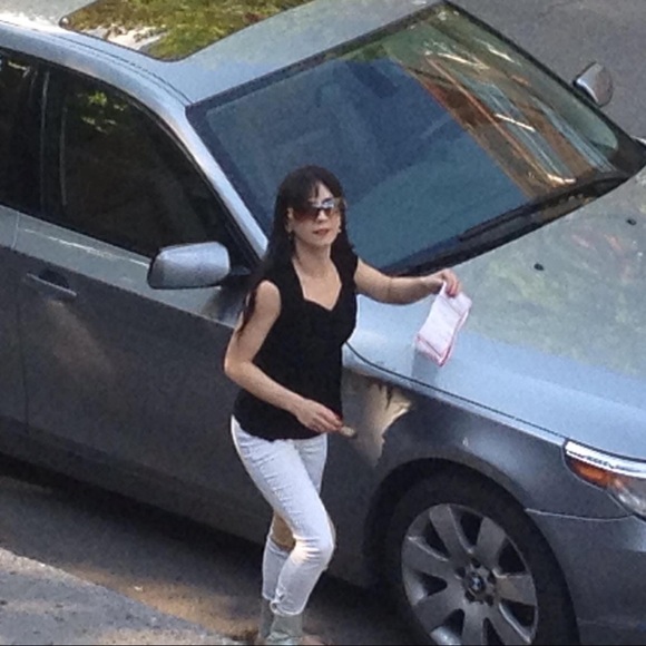 Meet your Posher, Larisa - Picture 1 of 1